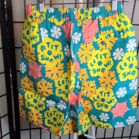 SNOWDAY Snowflake Shorts - Picture 3 of 4